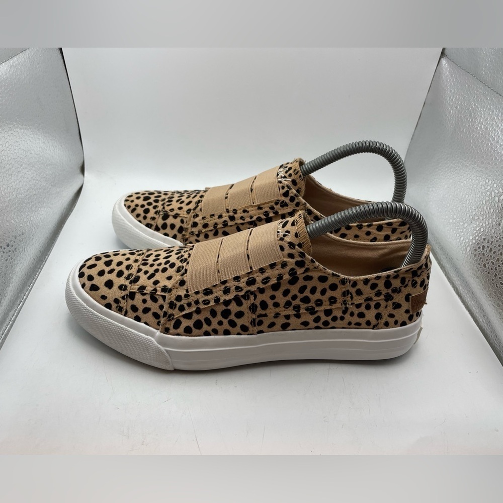 Blowfish Malibu womens animal print slip on sneakers size 7